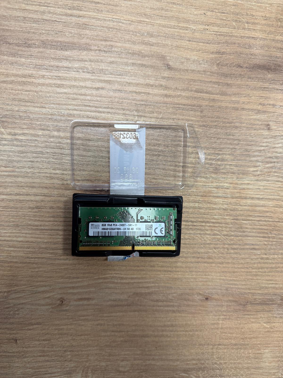 Hynix 8 GB 2400 MHz CL17 SODIMM HMA81GS6AFR8N-UH DDR4 Ram